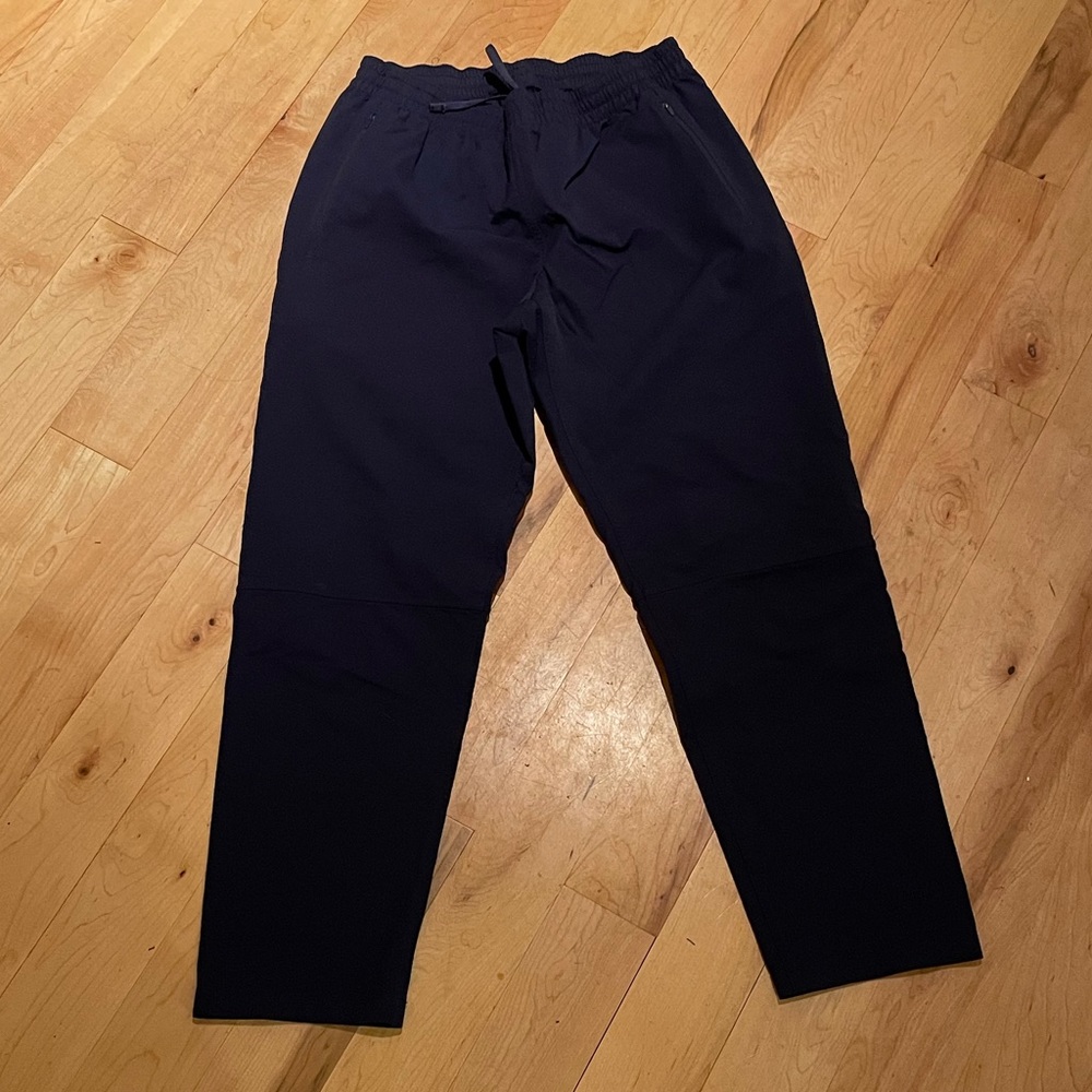 Outdoor Voices nylon athleisure pant
